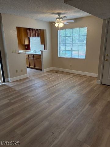 4718 Nara Vista Way 104, Las Vegas, NV 89103