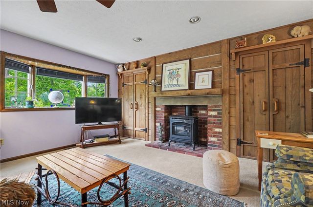 146 Habant Road, Amherst, OH 44001