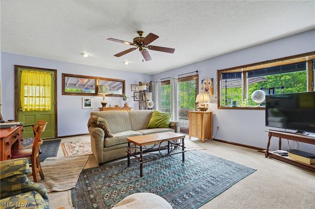 146 Habant Road, Amherst, OH 44001