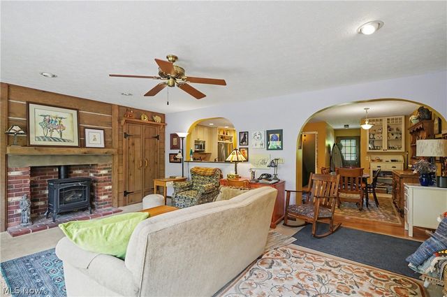146 Habant Road, Amherst, OH 44001