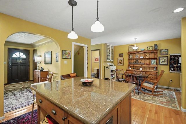 146 Habant Road, Amherst, OH 44001