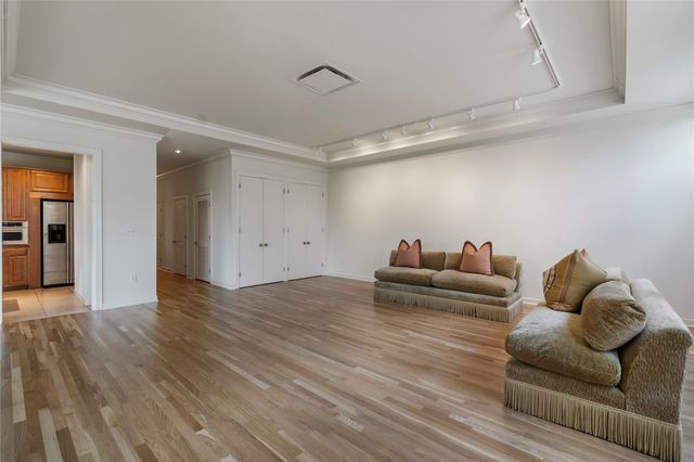 511 S Post Oak Lane 5D, Houston, TX 77056