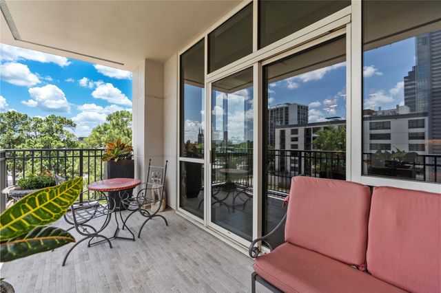 511 S Post Oak Lane 5D, Houston, TX 77056