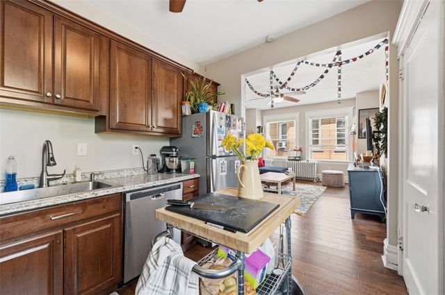 2859 Broadway Ave, Dormont, PA 15216