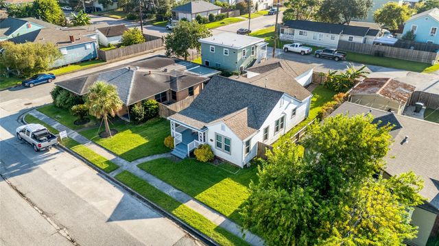 1309 Milam Drive, Galveston, TX 77551