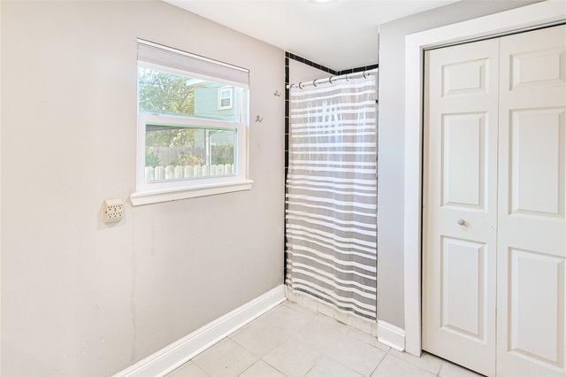 1309 Milam Drive, Galveston, TX 77551