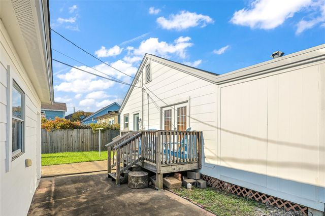 1309 Milam Drive, Galveston, TX 77551