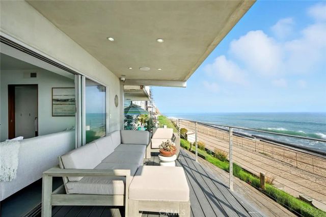 11892 Beach Club Way, Malibu, CA 90265