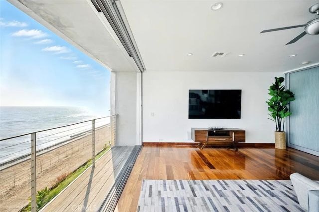 11892 Beach Club Way, Malibu, CA 90265
