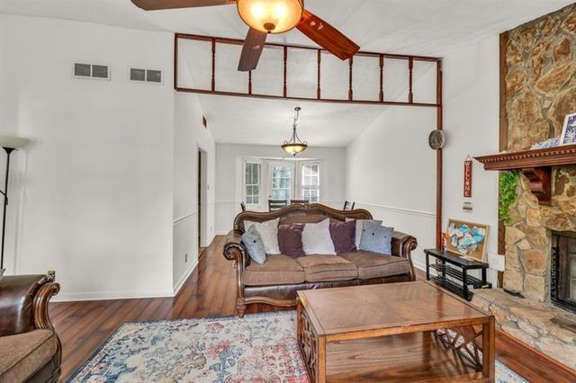 1763 Hearth Stone Circle, Lawrenceville, GA 30043