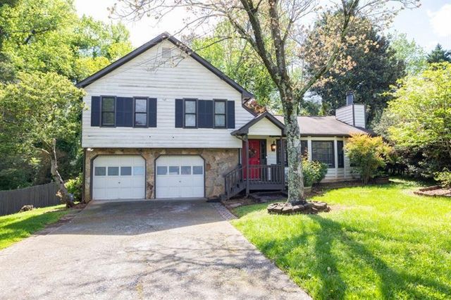 1763 Hearth Stone Circle, Lawrenceville, GA 30043