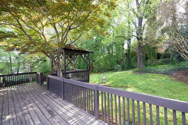 1763 Hearth Stone Circle, Lawrenceville, GA 30043