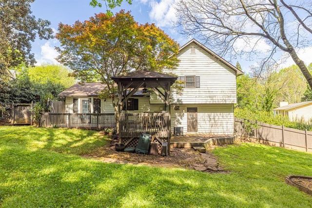 1763 Hearth Stone Circle, Lawrenceville, GA 30043