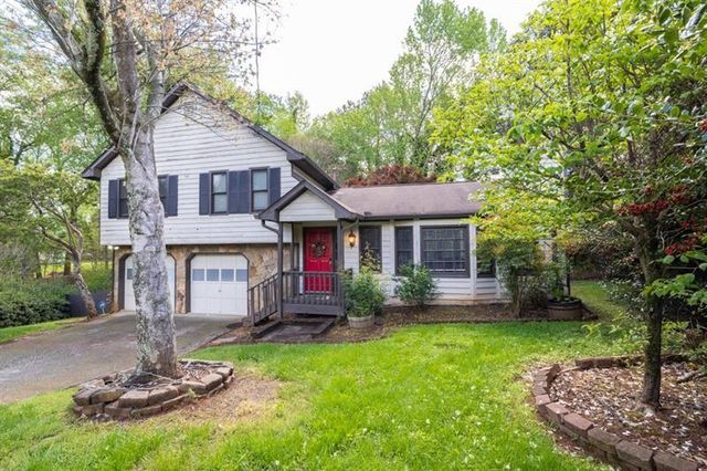 1763 Hearth Stone Circle, Lawrenceville, GA 30043