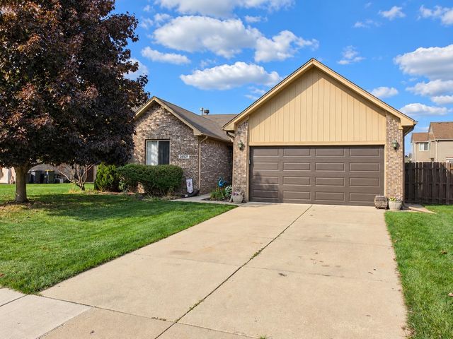 28521 Wales Drive, Chesterfield Twp, MI 48047