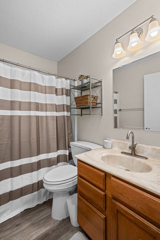 2544 Central Avenue, Bettendorf, IA 52722