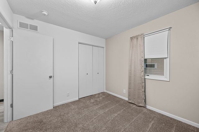 2544 Central Avenue, Bettendorf, IA 52722