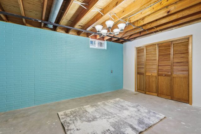 2544 Central Avenue, Bettendorf, IA 52722