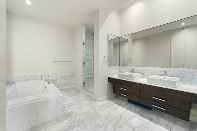 210 Lavaca ST 1810, Austin, TX 78701