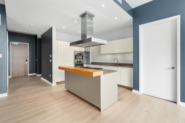 210 Lavaca ST 1810, Austin, TX 78701