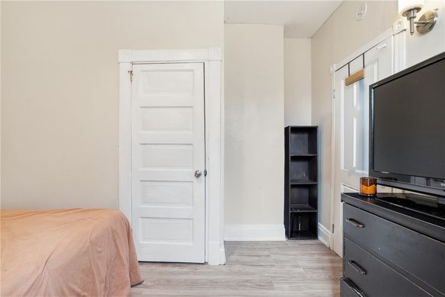 618 8th Ave, New Brighton, PA 15066