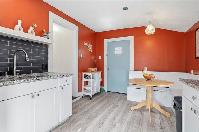 618 8th Ave, New Brighton, PA 15066