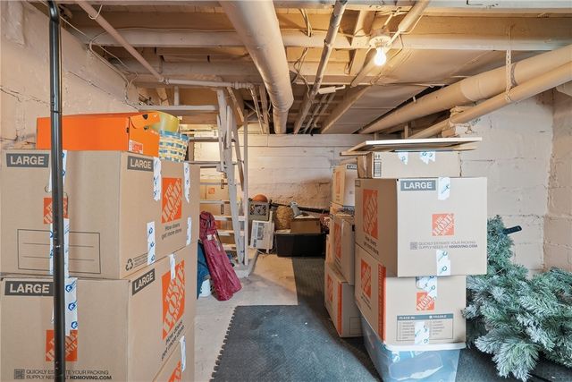 618 8th Ave, New Brighton, PA 15066