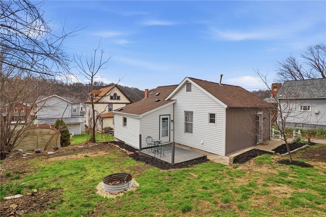 618 8th Ave, New Brighton, PA 15066