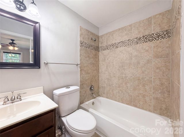 186 Jasmine Circle, Troutman, NC 28166