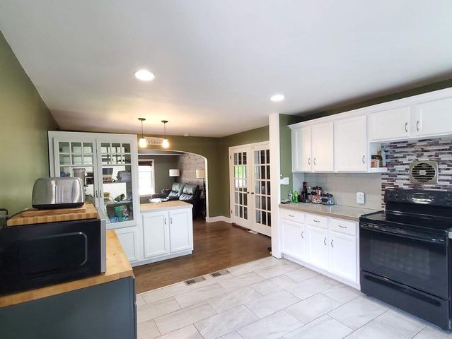 N4687 CHURCH STREET, New London, WI 54961