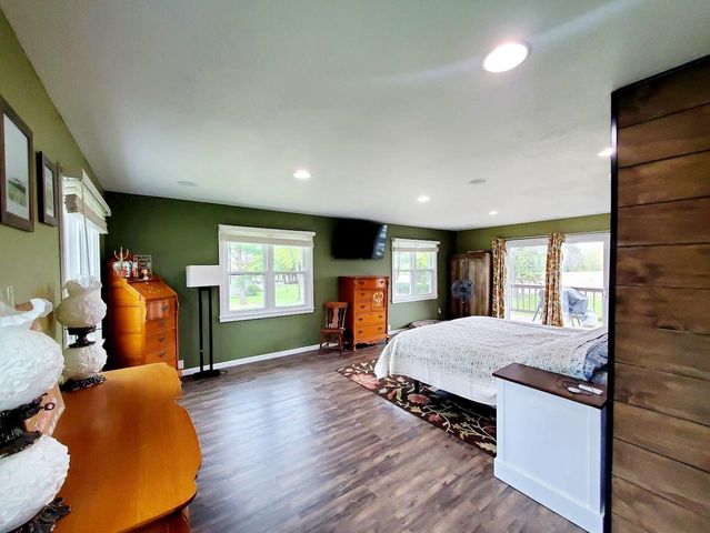 N4687 CHURCH STREET, New London, WI 54961