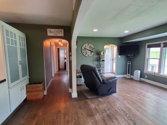 N4687 CHURCH STREET, New London, WI 54961
