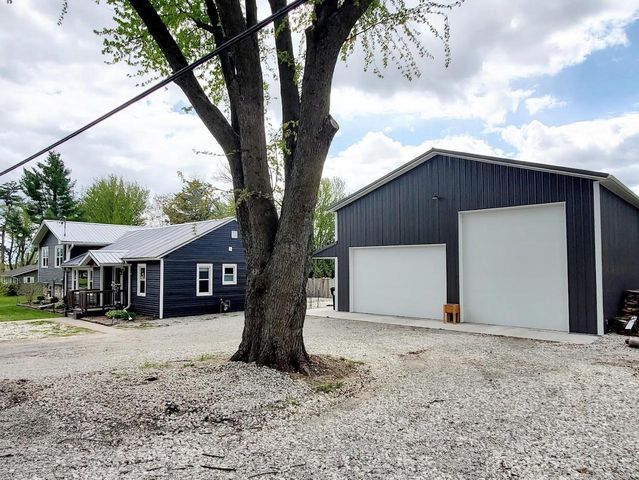 N4687 CHURCH STREET, New London, WI 54961