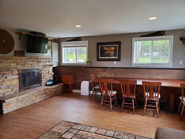 N4687 CHURCH STREET, New London, WI 54961