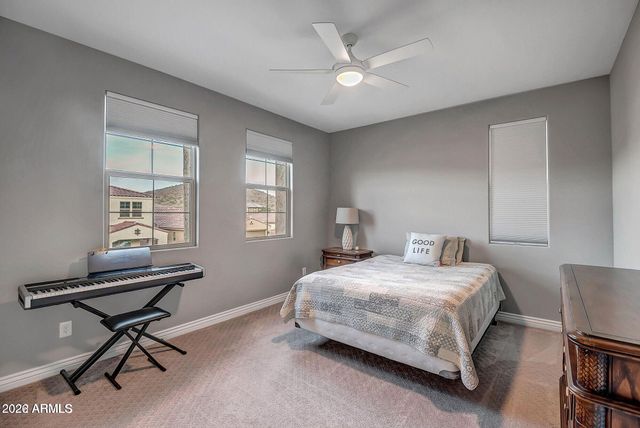 517 E BALAO Drive E, Phoenix, AZ 85085