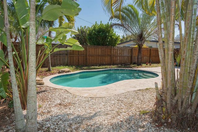 619 GARLAND STREET N, St Petersburg, FL 33703