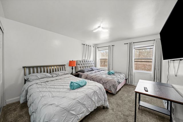 1321 Brummel Street, Evanston, IL 60202