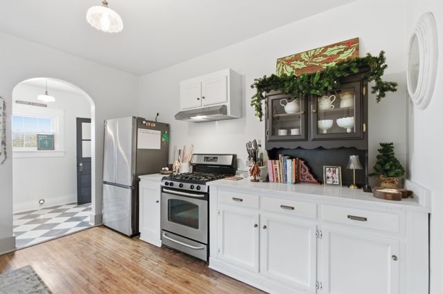 913 Ovoca Rd, Tullahoma, TN 37388