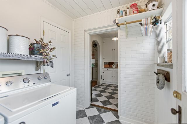 913 Ovoca Rd, Tullahoma, TN 37388