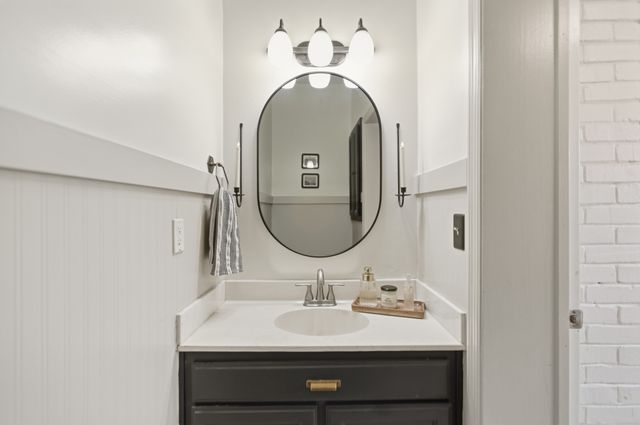 913 Ovoca Rd, Tullahoma, TN 37388