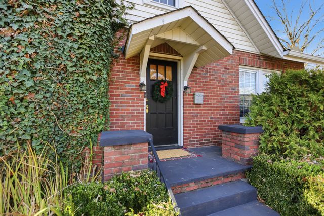 913 Ovoca Rd, Tullahoma, TN 37388