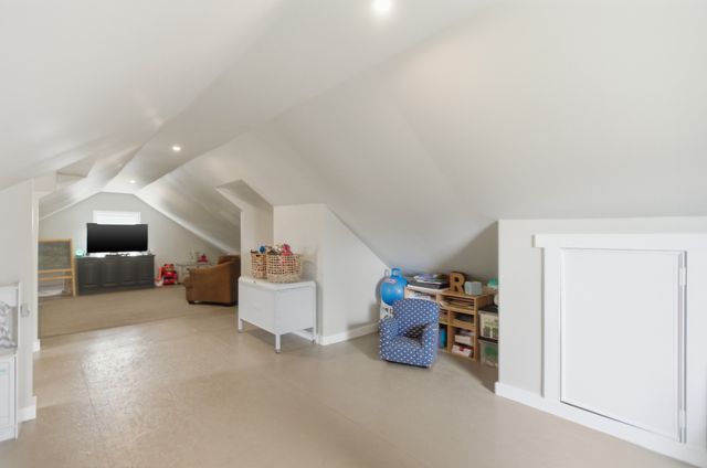 913 Ovoca Rd, Tullahoma, TN 37388