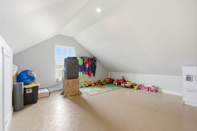 913 Ovoca Rd, Tullahoma, TN 37388