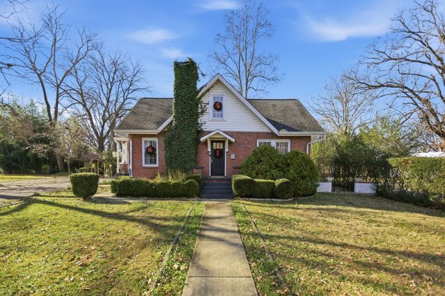 913 Ovoca Rd, Tullahoma, TN 37388