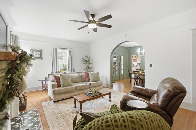 913 Ovoca Rd, Tullahoma, TN 37388