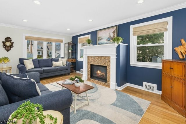 16 Shady Ln, Fanwood Boro, NJ 07023