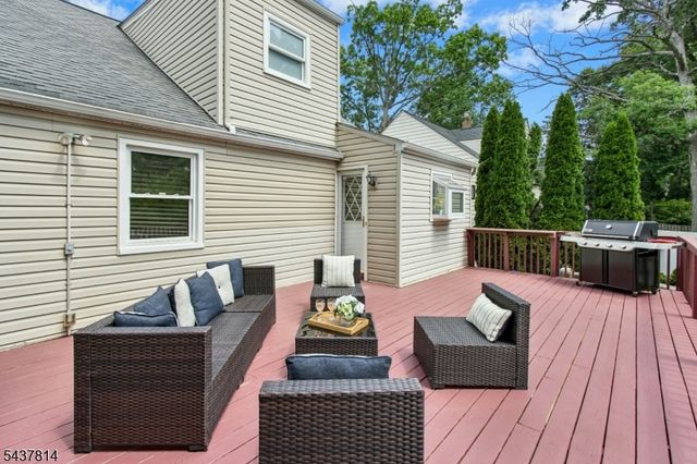 16 Shady Ln, Fanwood Boro, NJ 07023