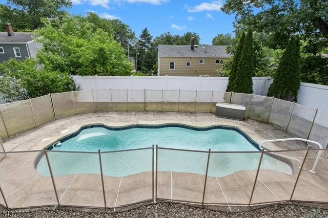 16 Shady Ln, Fanwood Boro, NJ 07023