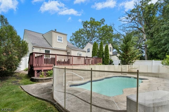 16 Shady Ln, Fanwood Boro, NJ 07023