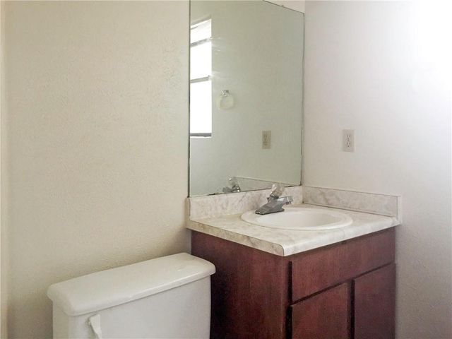 2014 Alex Ave B, Austin, TX 78728